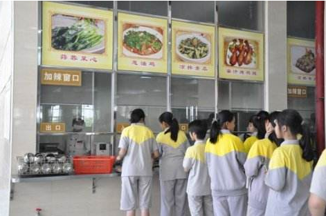 學(xué)校食堂承包如何配置菜式方案？