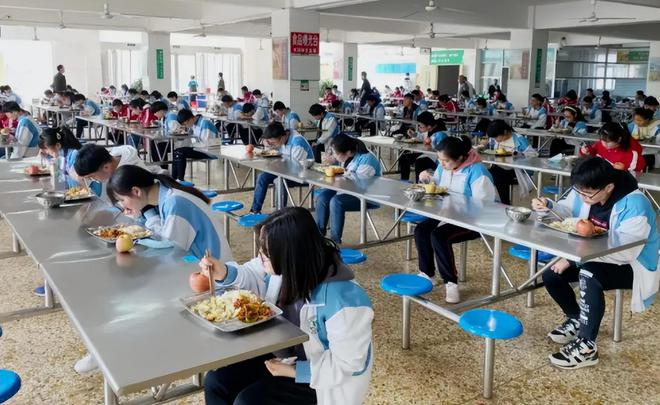 深圳食堂承包公司如何通過(guò)食物進(jìn)行補脾又養胃